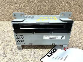 638-12177 Ford 18 Mustang Am Fm Cd Player Radio Receiver Oem Lkq