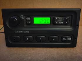 7ct2-19b131-aa Ford 03-10 Crown Vic Am-fm Radio - Working Condition