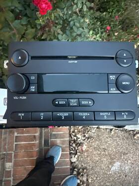 7lst-18c869-bh Ford Factory Radio Out Of 2007 F150 Cd Player