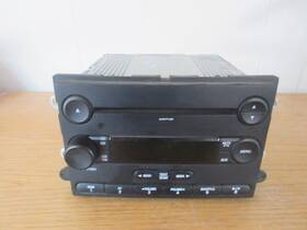 8c3z18806r Ford 2008 F250 F350 F550 Super Duty Am Fm Cd Mp3 Radio Receiver Oem Lkq