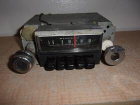 8tbm118648 Ford Fomoco Mercury Am Radio Oem Read Untested