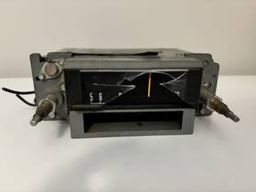 056941 Ford 9tbtl D7 1969 Truck Bendix Radio Am Pb 12v Untested