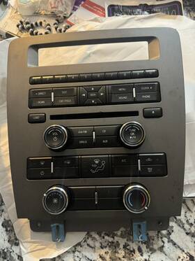 Br3t-18a806-ja Ford 2011-2014 Mustang Audio Equipment Radio And Climate Face Control Panel Oem