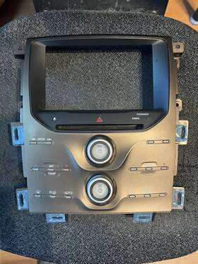 Ct4t-18a802-bf Ford 11-14 Edge 8 Inch Dash Climate Control Radio Panel Bezel