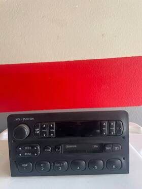 Cu441917 Ford Radio 1997-2003 Oem F150 F250 Expedition