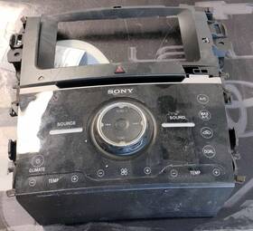 Db5t-18a802-he Ford 2013 Explorer Audio And Visual Equip. Radio Control Panel