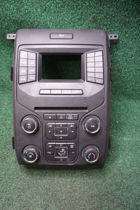 El3t18a802 Ford 2013 2014 F150 Xlt Audio/ac Control Face Panel Oem