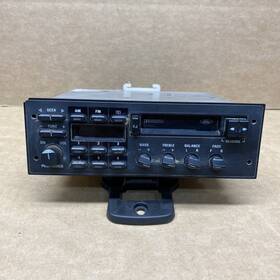 F03f-19b132-ba Ford 1987-1991 F-150 F-250 Bronco Am/fm Radio Cassette Player Oem