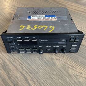 F0df-19b165-fa Ford F17f-19b165-ca Rare Mazda Truck Car Stereo Am/fm Radio Cassette Oem Unit