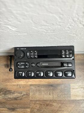 F57f-19b165-cg Ford F57f-19b195-cg 1995-1997 Ranger Explorer Am/fm Cassette Radio Oem Untested