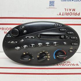 F8df-18c858-ab Ford 96-97 Taurus Am/fm Radio Cassette Climate Control Oem