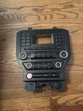 Fr3t-18e243-ed Ford 16-17 Mustang Radio Control Panel 4.2 Inch Screen Opening