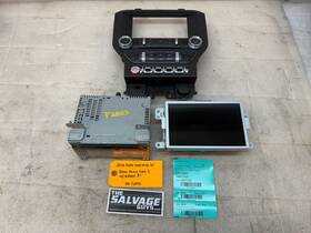 Gr3t-19g370-cm Ford 16 Mustang Gt Sync 3 Gps Navigation 8.0 Screen Apim Radio Bezel 15 17