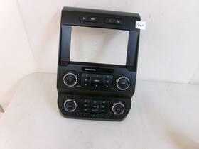Lc3t-18e245-abb Ford 2018-20 F250 8 Inch Nav Radio Heat/ac Control Panel