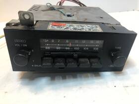E5tf-19a241-aa Ford Oem E5af-19a241-a 80 S E-150 Van Wagon Econoline Am/fm Radio - Not Tested