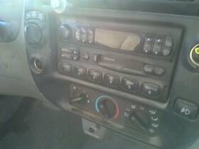 638-01081a Ford Truck Audio Equipment Radio Am-fm-cassette 2 Door Fits 95-97 Explorer 26708432