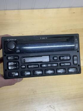 Yl8f-18c868-bb Ford Dual Media Radio/ Cd Player