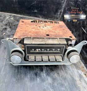 10010001000 General Motors 1978-1980 Monte Carlo Radio Original Oem Used