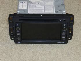 Dw468100-6631 General Motors Gm 20883054 Denso Radio Cq-ug20e0g Dvd/nav/cam/aux/xm Gmc/chevy