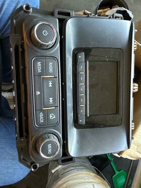 Pn23487121 Gm 23487121 Headunit Radio 2015-17 Chevy Tahoe And Suburban