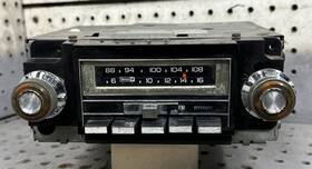7898510 Gm Delco Nice 70 S Am Fm Stereo Radio 8 Track Player Works Good