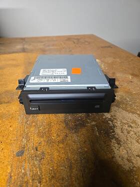 16240075 Gm Trucks 1995-2002 Chevrolet Silverado Gmc Sierra Remote Slave Cd Player Delco