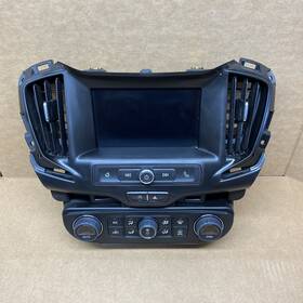 85613245 Gmc 18-20 Terrain Radio Receiver Audio Control Display Screen Oem