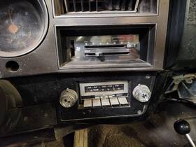 638-00500 Gmc Truck Audio Equipment Radio Am-fm-stereo Untested Fits 1984 1500 1228589
