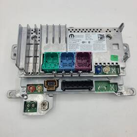 670214316 Harman Car Radio Receiver Module Bluetooth For 2022 Maserati Levante