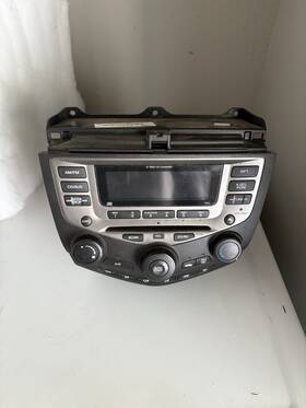 010-63858320a Honda 7th Generation Accord Head Radio Unit With Ac Controls