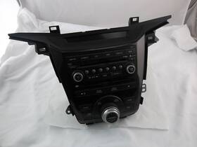 39101-tk8-a832 Honda 2011-2013 Odyssey Navigation Radio 6 Disc Changer Dvd Player 39101-tk8-a83
