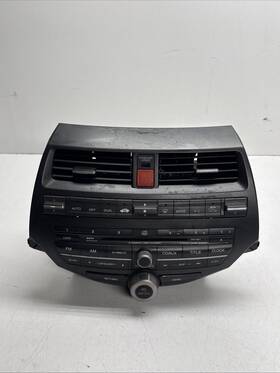 Eua00439246 Honda 2008-2011 Accord Am Fm Radio Cd Player Audio Assembly With Single Disc Oem