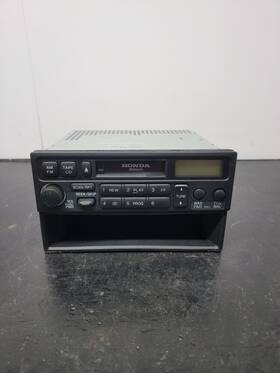 S10-a3 Honda Stereo Head Unit 2000s Excellent Condition Classic