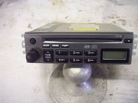 638-57592d Hyundai Radio Am Fm Cd Player Fits 02 Accent 151678