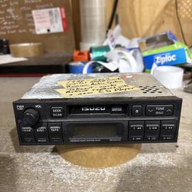 121001-94500101 Isuzu Rodeo Oem Car Radio Cassette Player