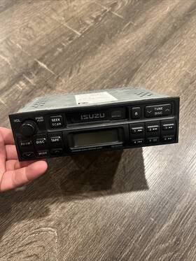 122001-35800101 Isuzu Trooper Am Fm Cassette Radio Receiver Oem