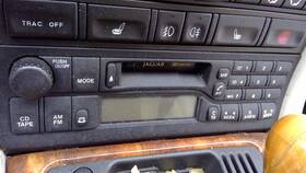 638-58385a Jaguar Audio Equipment Radio Receiver Am-fm-stereo-cassette Fits 00-02 Xk8 863851