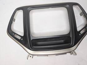 1wg52trmaa Jeep Oem 2014-2016 Cherokee Center Dash Radio Bezel Black/gray Read