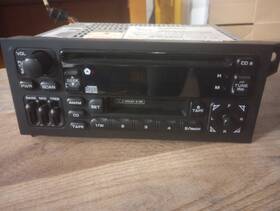 Po4858580 Jeep 4858580 1996 - 98 Grand Cherokee Stereo With Cassette And Cd