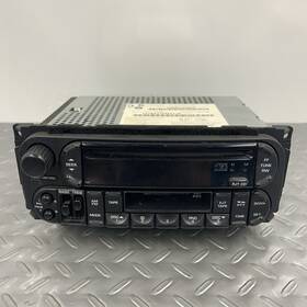 P0509160ad Jeep 03-04 Wrangler Tj Grand Cherokee Wj Am Fm Cassette Cd Radio Oem