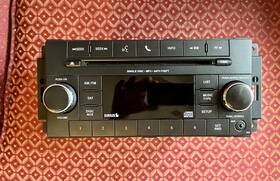 Spnp68252825ac Jeep Wrangler Jk Oem Am Fm Radio With Siriusxm And Cd Player