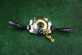 Di2s0823028 Kia 2005 Sportage Steering Colum Oem