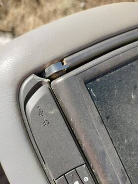 8643048011c0 Lexus 594-01197 Left Rear Display Screen 2010-2012 Rx450h