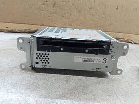 Bt4t-19c107-fb Lincoln 638-03561 2011 Mkx Am Fm Cd Mp3 Radio Receiver