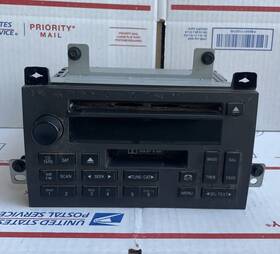 8w1t-18c868-aa Lincoln 2003-2011 Town Car Radio Cd Player Soundmark Oem