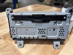 Ej7t-19c107-ea Lincoln 2015-2016 Mkc Radio/receiver Without Display Id