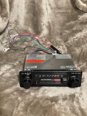 M1940 Magnadyne Stereo Cassette Tape Radio Am/fm/mpx