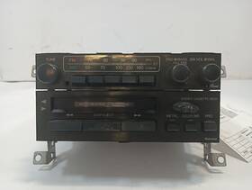 638.mz1089 Mazda Radio Am/fm And Cassette Player With Bracket From 1989 Bongo Van 12069339