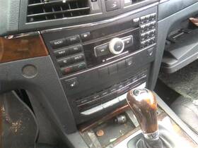 2129008509 Mercedes-benz Audio Equipment Radio 207 Type Convertible Fits 10-11 E-class 26278561