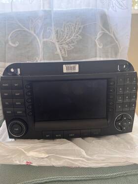 Mercedes-benz 605040697922 W220 Stock Infotainment Head Unit